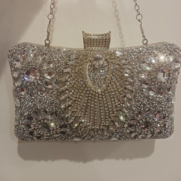 Elegant Rhinestone Jewel Encrusted Evening Clutch Purse - Picture 6 of 10